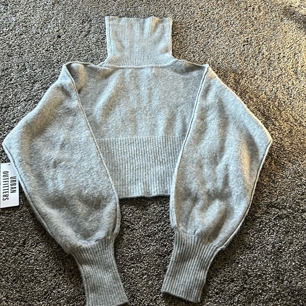 👚Urban Outfitters turtle neck sweater👚